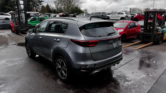Kia Sportage 1.6 T-GDI 16V 4x2 Sloopvoertuig (2021, Licht, Zilver, Blauw)