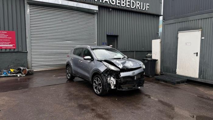 Kia Sportage 1.6 T-GDI 16V 4x2 Sloopvoertuig (2021, Licht, Zilver, Blauw)