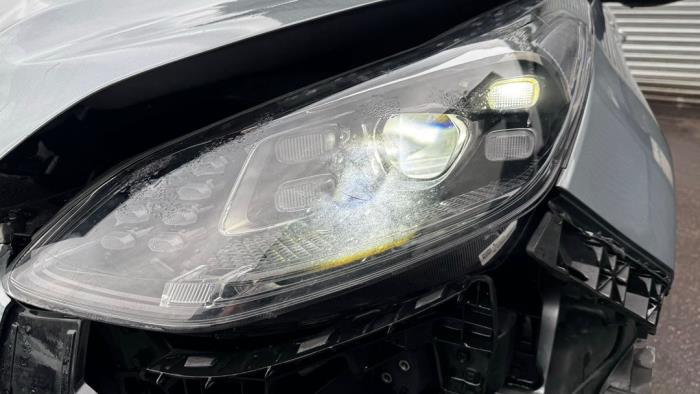 Kia Sportage 1.6 T-GDI 16V 4x2 Sloopvoertuig (2021, Licht, Zilver, Blauw)