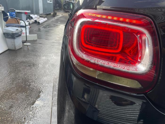 Citroen DS 3 1.2 12V PureTech 130 Sloopvoertuig (2017, Zwart)