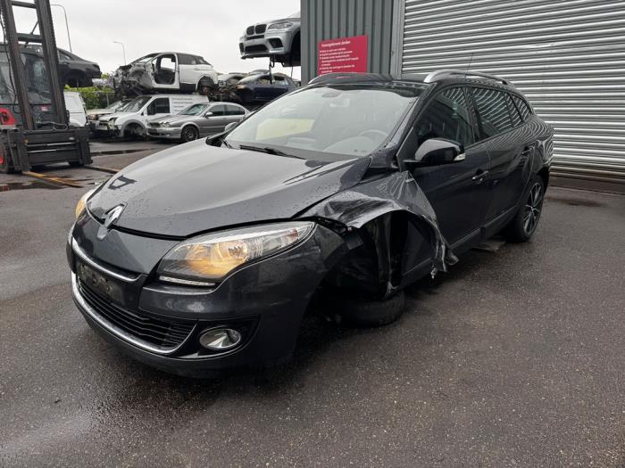 Renault Megane III Grandtour 1.4 16V TCe 130 Sloopvoertuig (2013, Donker, Zilvergrijs, Zwart)