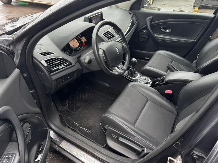 Renault Megane III Grandtour 1.4 16V TCe 130 Sloopvoertuig (2013, Donker, Zilvergrijs, Zwart)