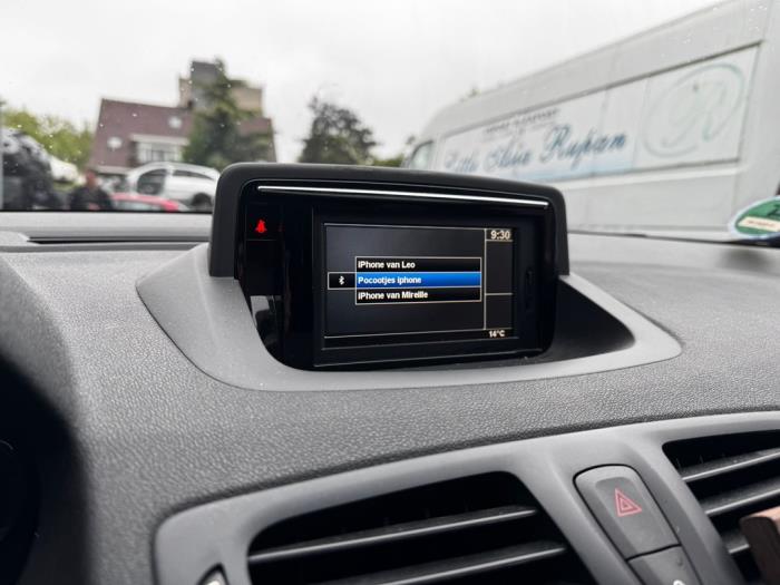 Renault Megane III Grandtour 1.4 16V TCe 130 Sloopvoertuig (2013, Donker, Zilvergrijs, Zwart)