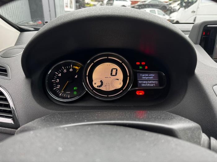 Renault Megane III Grandtour 1.4 16V TCe 130 Sloopvoertuig (2013, Donker, Zilvergrijs, Zwart)