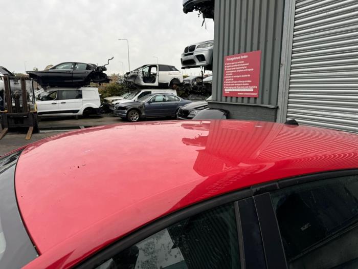 Renault Megane III Berline 1.5 dCi 90 Sloopvoertuig (2010, Rood)