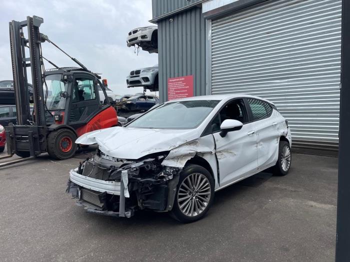 Opel Astra K 1.0 Turbo 12V Sloopvoertuig (2018, Wit)