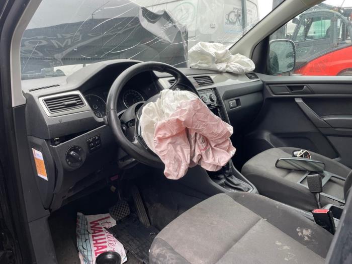 Volkswagen Caddy IV 2.0 TDI 102 Sloopvoertuig (2016, Donker, Zwart)