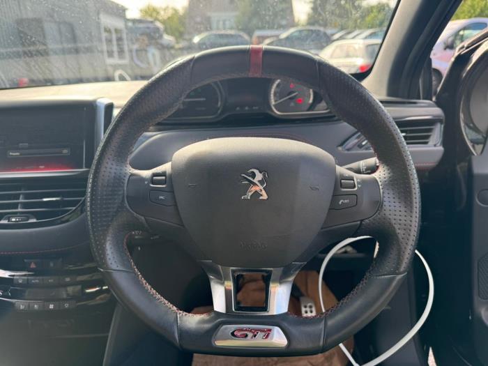 Peugeot 208 I 1.6 16V GTI Sloopvoertuig (2016, Zwart, Rood)