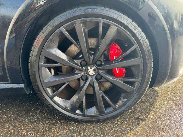 Peugeot 208 I 1.6 16V GTI Sloopvoertuig (2016, Zwart, Rood)