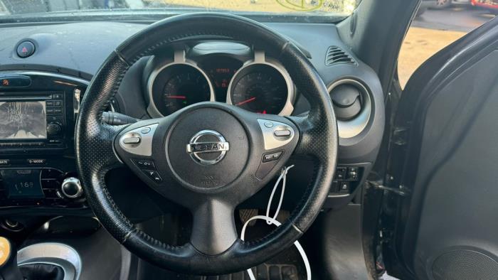Nissan Juke 1.6 16V Sloopvoertuig (2011, Zwart)