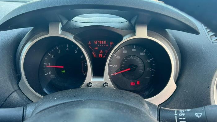 Nissan Juke 1.6 16V Sloopvoertuig (2011, Zwart)