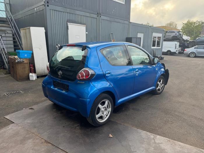 Toyota Aygo 1.0 12V VVT-i Sloopvoertuig (2012, Blauw)
