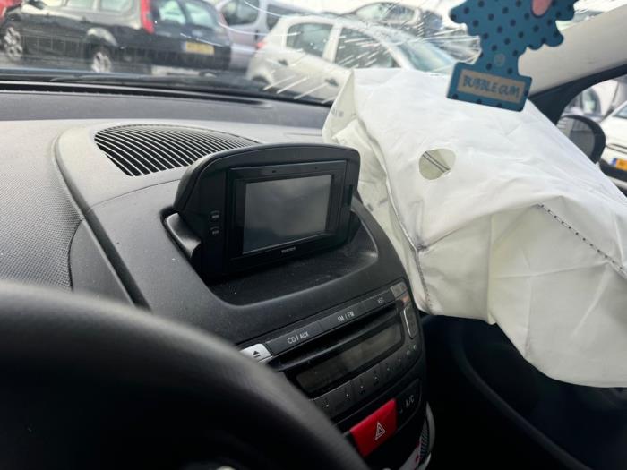 Toyota Aygo 1.0 12V VVT-i Sloopvoertuig (2012, Blauw)