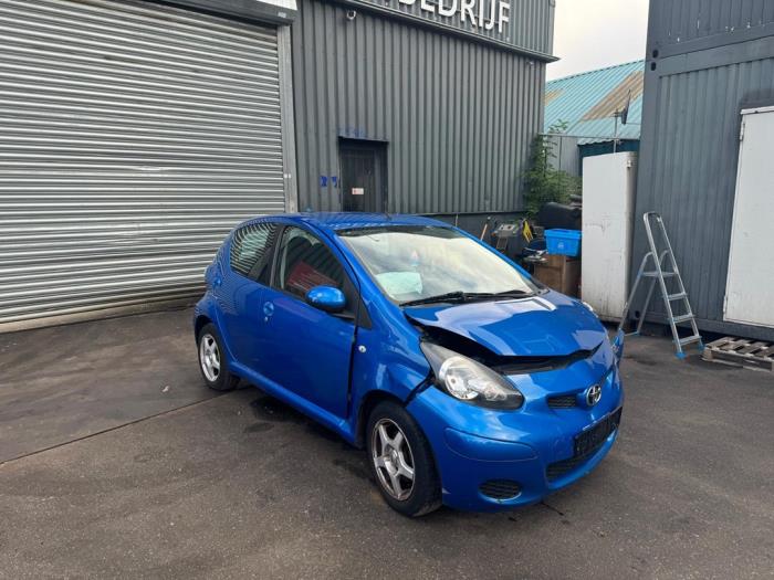 Toyota Aygo 1.0 12V VVT-i Sloopvoertuig (2012, Blauw)