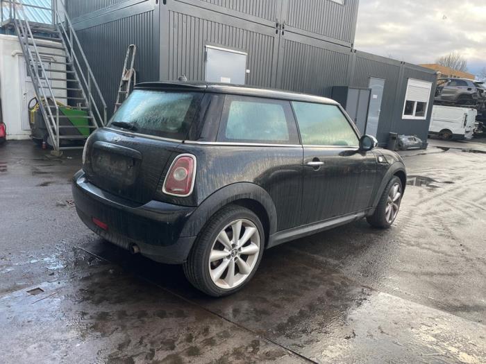 Mini Mini 1.6 16V One Sloopvoertuig (2010, Metallic, Zwart)
