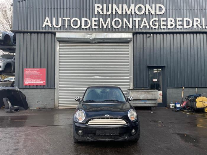 Mini Mini 1.6 16V One Sloopvoertuig (2010, Metallic, Zwart)