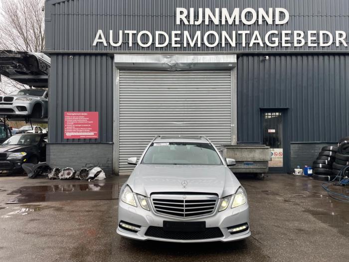 Mercedes E Estate E-250 CDI 16V BlueEfficiency,BlueTEC Sloopvoertuig (2012, Zilvergrijs)