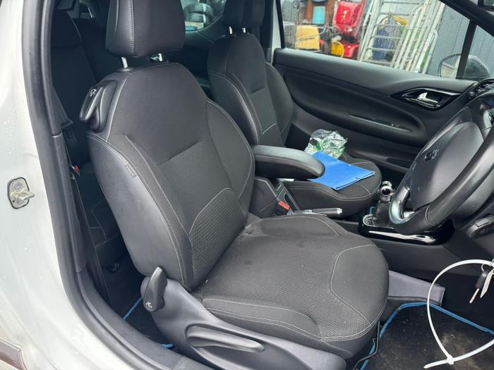 Citroen DS3 Cabrio 1.6 16V VTi 120 Sloopvoertuig (2014, Metallic, Wit)