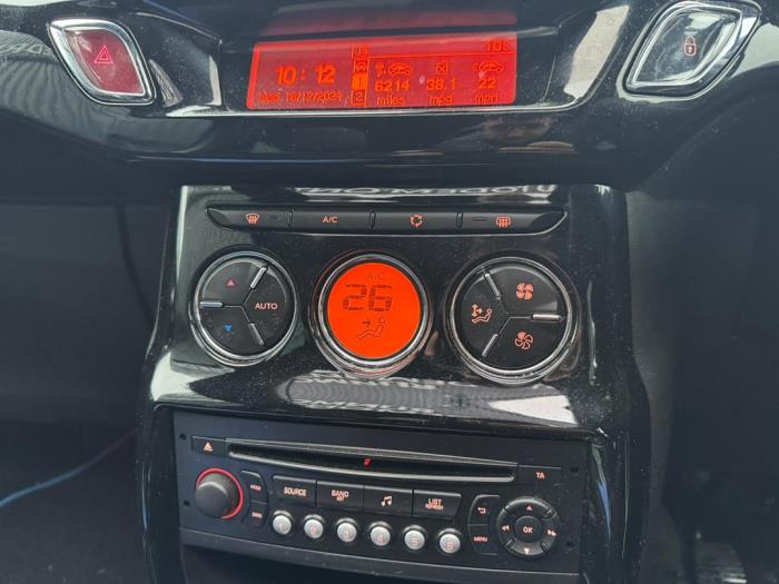 Citroen DS3 Cabrio 1.6 16V VTi 120 Sloopvoertuig (2014, Metallic, Wit)