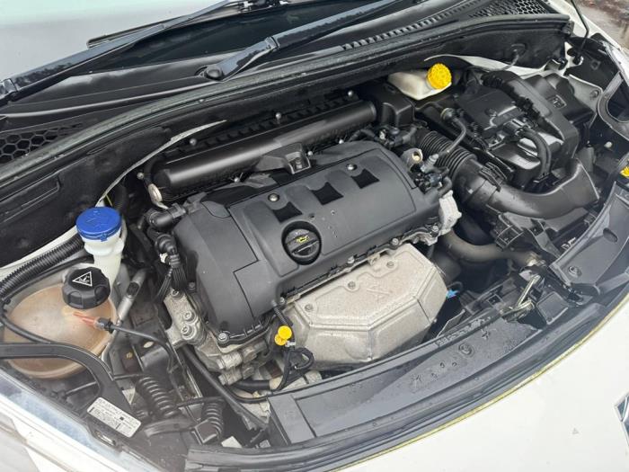 Citroen DS3 Cabrio 1.6 16V VTi 120 Sloopvoertuig (2014, Metallic, Wit)