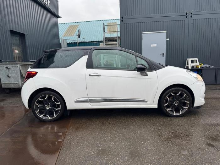 Citroen DS3 Cabrio 1.6 16V VTi 120 Sloopvoertuig (2014, Metallic, Wit)