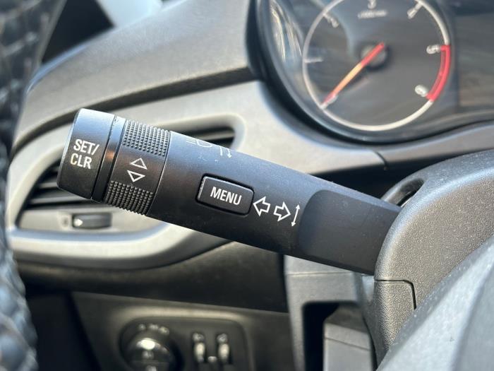 Opel Corsa E 1.3 CDTi 16V ecoFLEX Sloopvoertuig (2015, Zwart)
