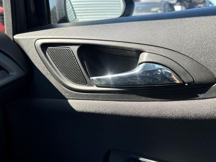 Opel Corsa E 1.3 CDTi 16V ecoFLEX Sloopvoertuig (2015, Zwart)