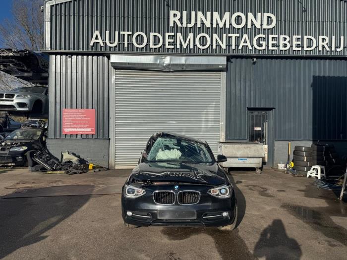 BMW 1 serie 114i 1.6 16V Sloopvoertuig (2014, Zwart)