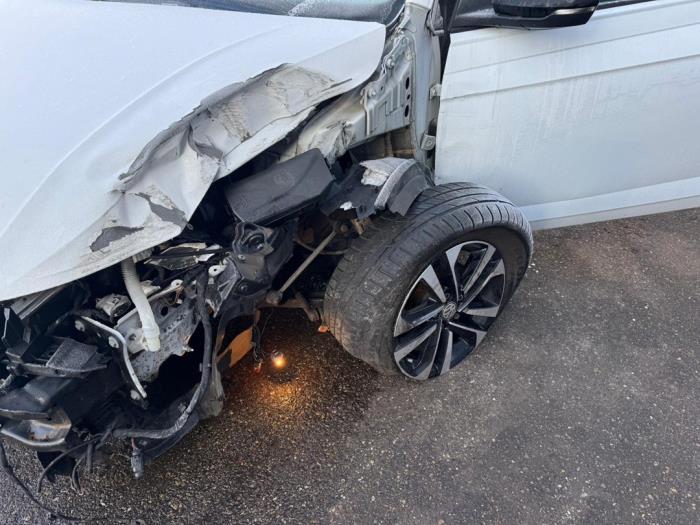 Volkswagen Polo VI 1.0 MPI 12V Sloopvoertuig (2020, Wit)
