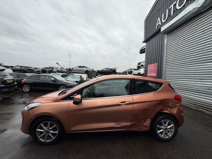 Ford Fiesta 7 1.1 Ti-VCT 12V 85 Sloopvoertuig (2018, Metallic, Brons, Bruin)