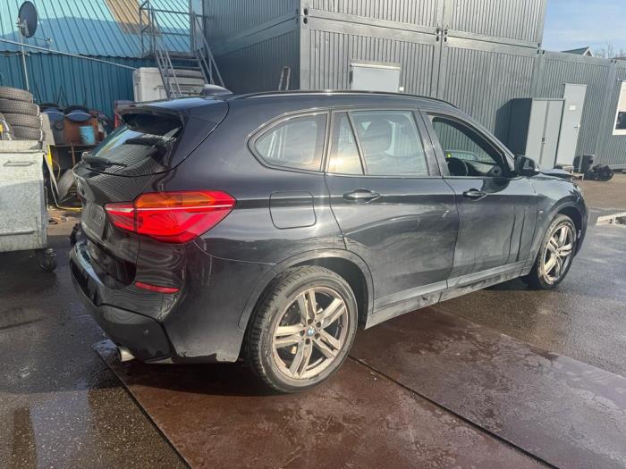 BMW X1 xDrive 20d 2.0 16V Sloopvoertuig (2017, Metallic, Zwart)