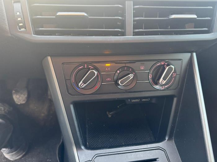 Volkswagen Polo VI 1.0 MPI 12V Sloopvoertuig (2020, Grijs)