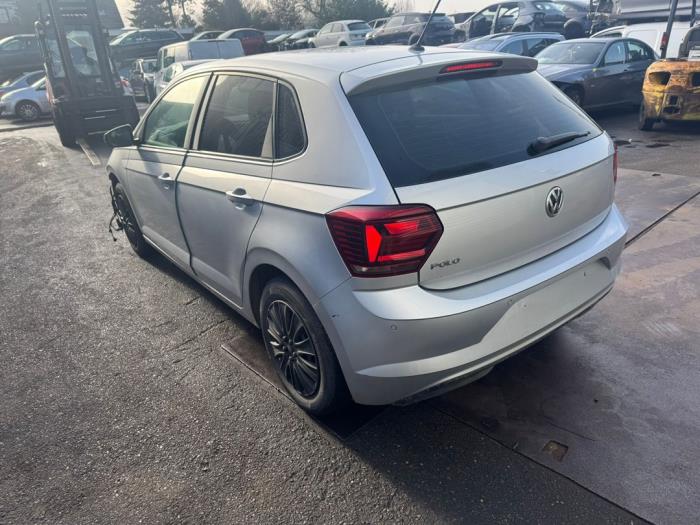 Volkswagen Polo VI 1.0 MPI 12V Sloopvoertuig (2020, Grijs)