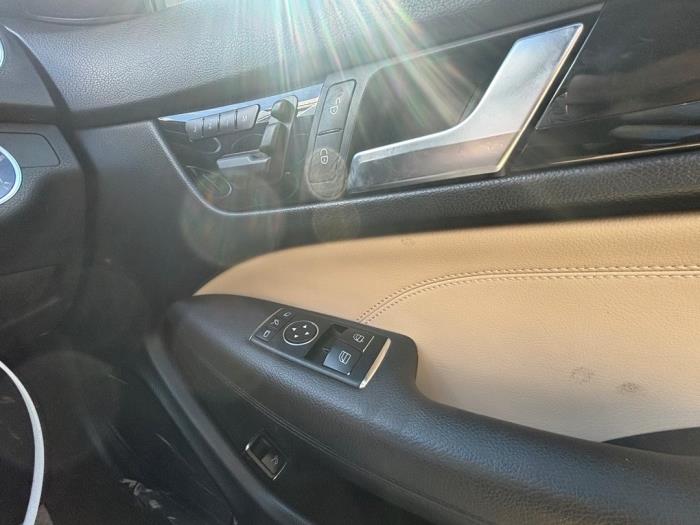 Mercedes C 2.2 C-220 CDI 16V BlueEfficiency Sloopvoertuig (2012, Metallic, Zwart)