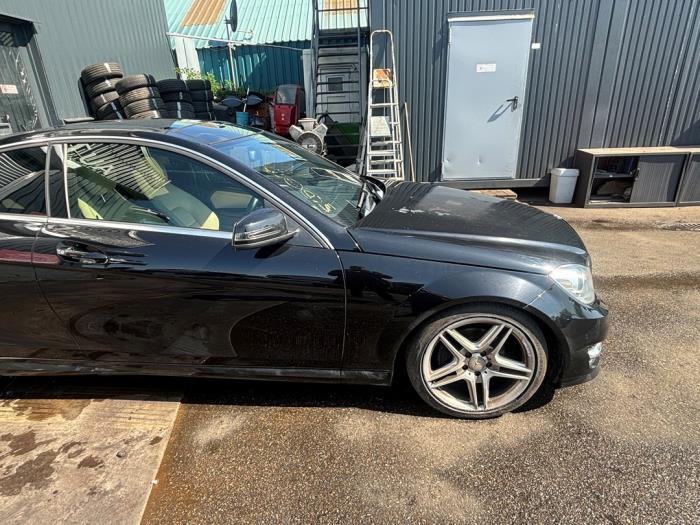 Mercedes C 2.2 C-220 CDI 16V BlueEfficiency Sloopvoertuig (2012, Metallic, Zwart)