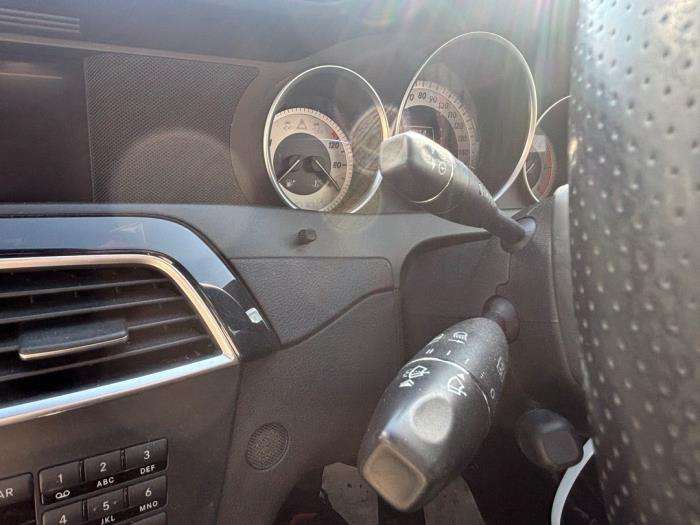 Mercedes C 2.2 C-220 CDI 16V BlueEfficiency Sloopvoertuig (2012, Metallic, Zwart)