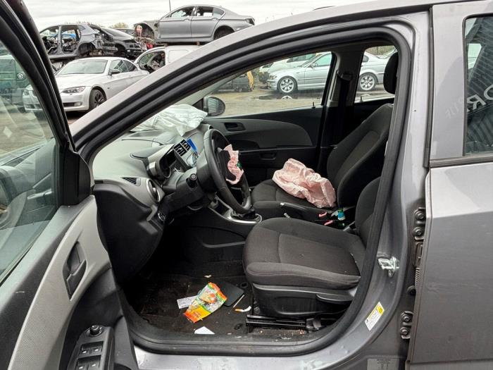 Chevrolet Aveo 1.3 D 16V Sloopvoertuig (2012, Grijs)