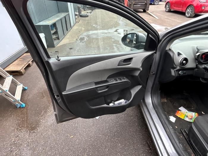 Chevrolet Aveo 1.3 D 16V Sloopvoertuig (2012, Grijs)