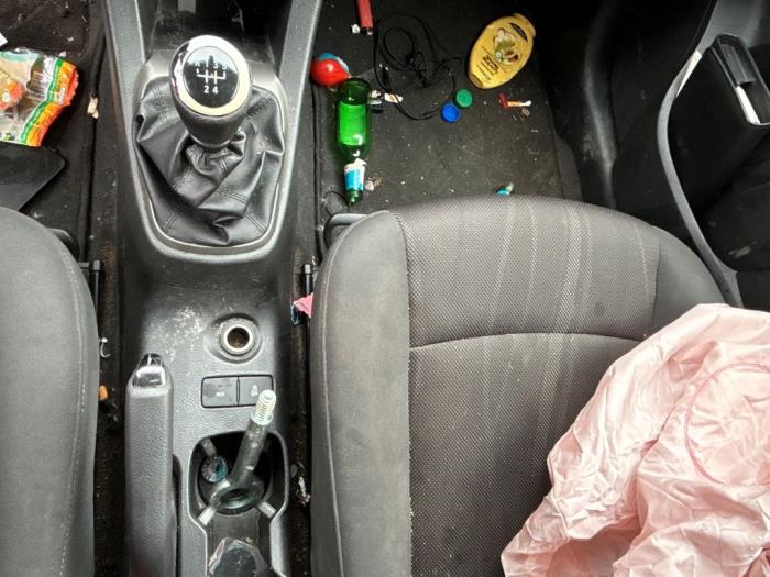 Chevrolet Aveo 1.3 D 16V Sloopvoertuig (2012, Grijs)