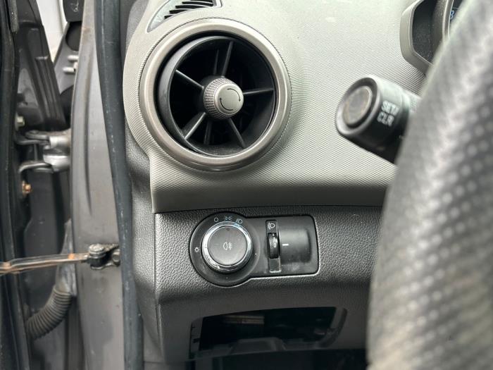 Chevrolet Aveo 1.3 D 16V Sloopvoertuig (2012, Grijs)