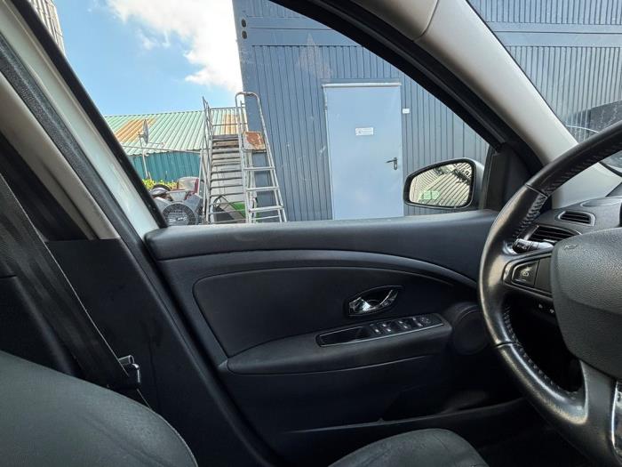 Renault Megane III Grandtour 1.5 dCi 110 Sloopvoertuig (2016, Wit)