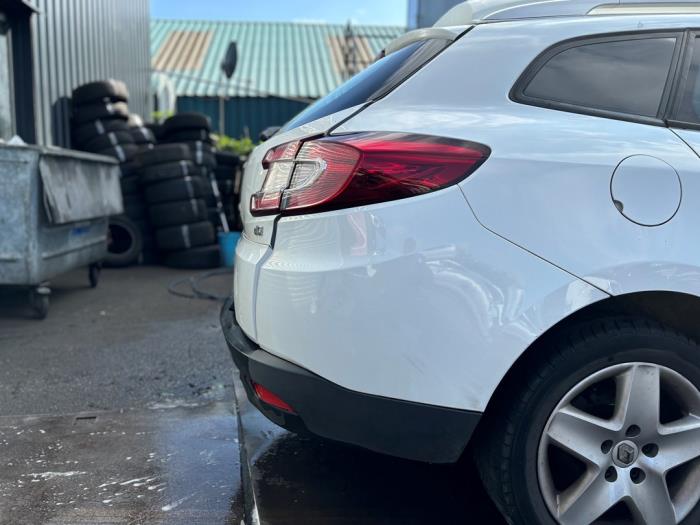 Renault Megane III Grandtour 1.5 dCi 110 Sloopvoertuig (2016, Wit)