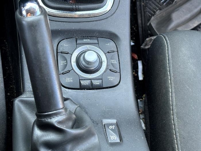 Renault Megane III Grandtour 1.5 dCi 110 Sloopvoertuig (2016, Wit)