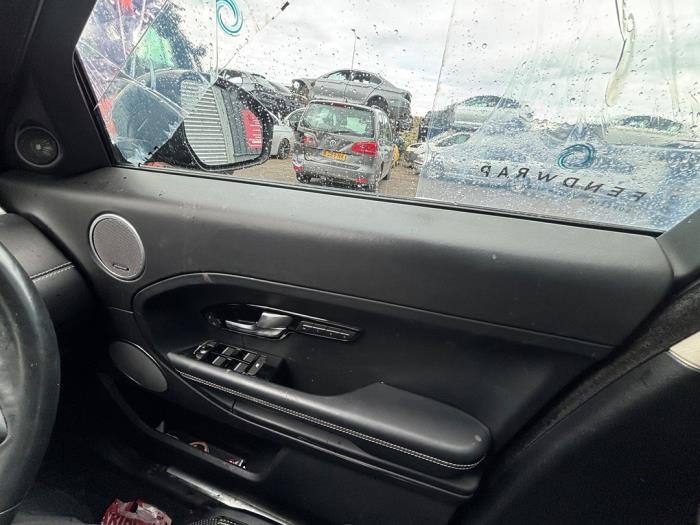 Landrover Range Rover Evoque 2.2 SD4 16V Sloopvoertuig (2015, Metallic, Donker, Zwart)