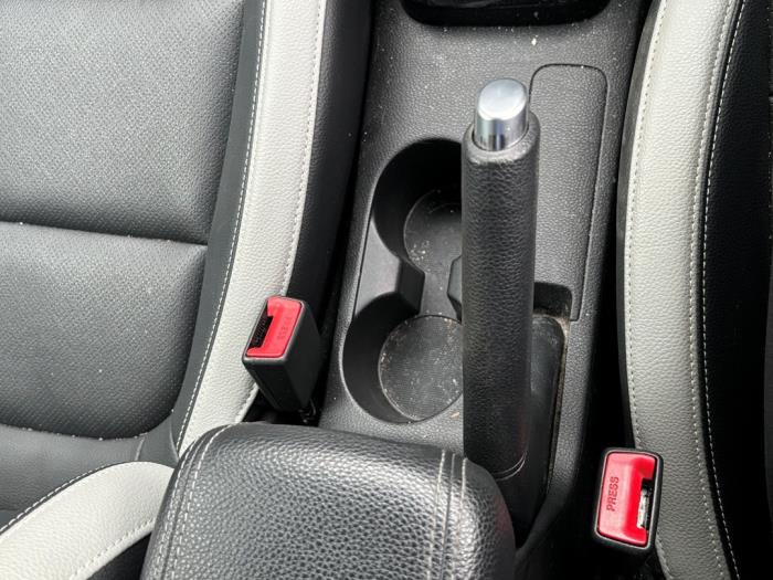 Kia Stonic 1.0i T-GDi 12V Sloopvoertuig (2019, Metallic, Zwart, Rood)