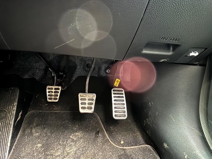 Kia Stonic 1.0i T-GDi 12V Sloopvoertuig (2019, Metallic, Zwart, Rood)