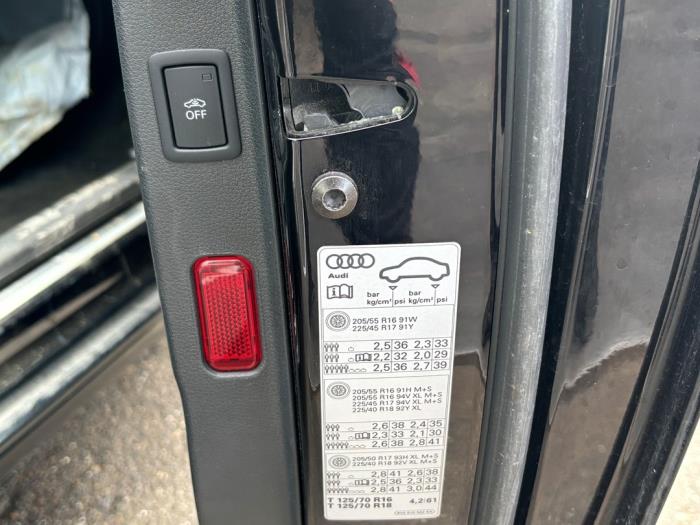 Audi A3 Sportback 1.6 TDI Ultra 16V Sloopvoertuig (2016, Zwart)