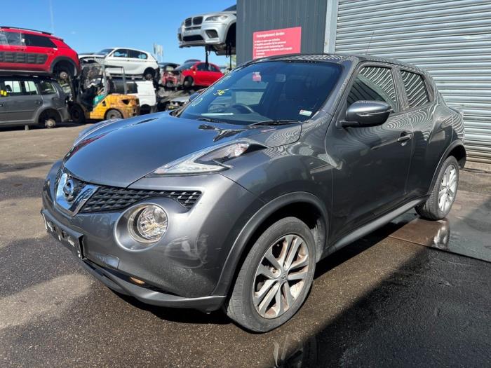 Nissan Juke 1.2 DIG-T 16V Sloopvoertuig (2016, Donker, Zilvergrijs, Muisgrijs)