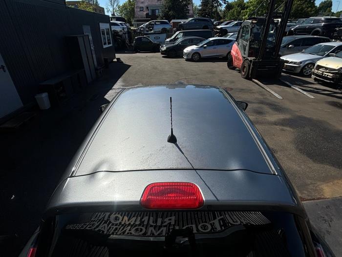 Nissan Juke 1.2 DIG-T 16V Sloopvoertuig (2016, Donker, Zilvergrijs, Muisgrijs)