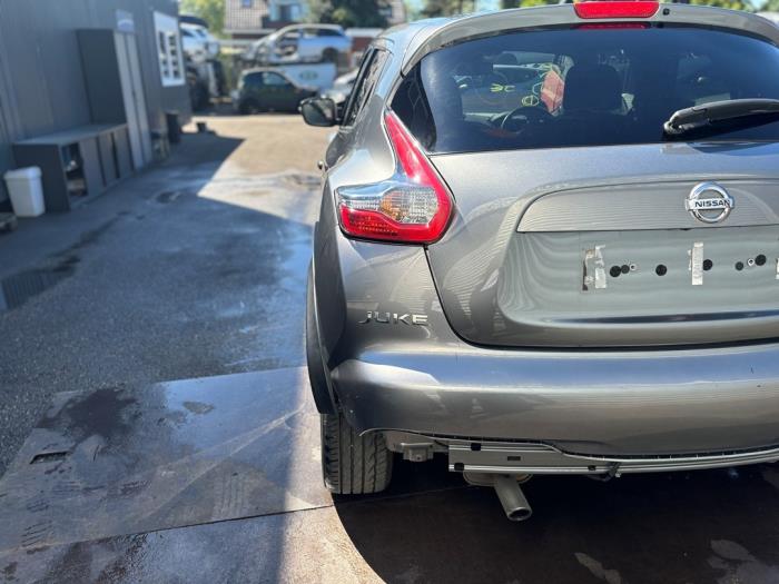 Nissan Juke 1.2 DIG-T 16V Sloopvoertuig (2016, Donker, Zilvergrijs, Muisgrijs)